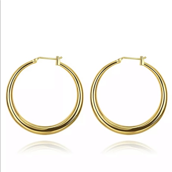 New 18K Yellow Gold Plated 1.5”Round Hoop Earrings - Picture 4 of 5